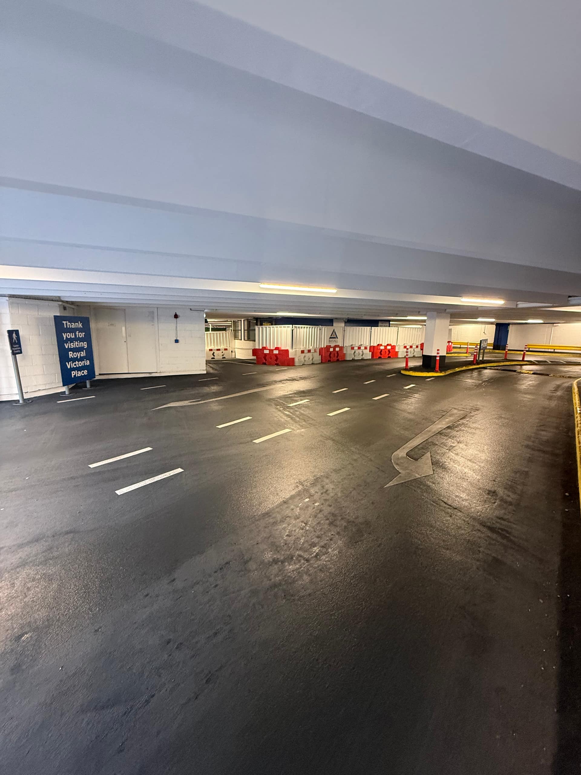 Commercial decorating delivery in a live commercial environment